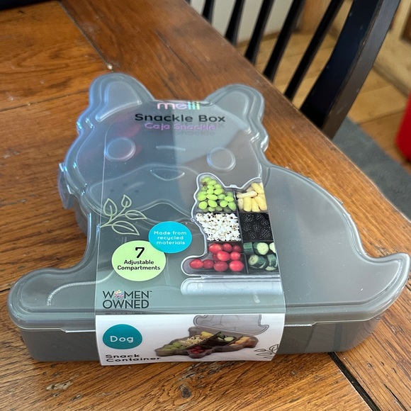 Gray Snackle Box - 7-Compartment Adjustable Snack Container - Picture 4 of 4